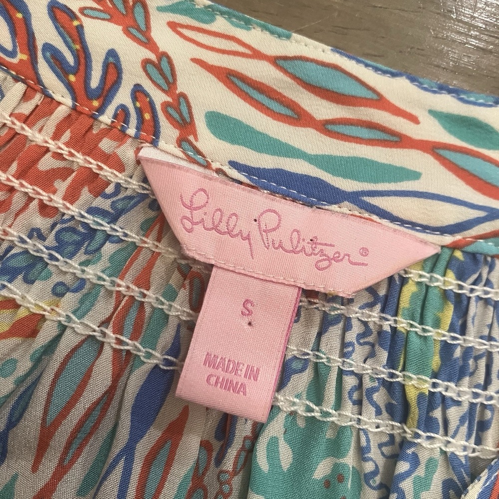 Lilly Pulitzer Elsa‎ Silk Top Size Small Let Minnow Coral Print Blue Long Sleeve - Picture 2 of 10
